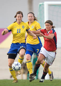 Lotta Schelin och Trine Rönning