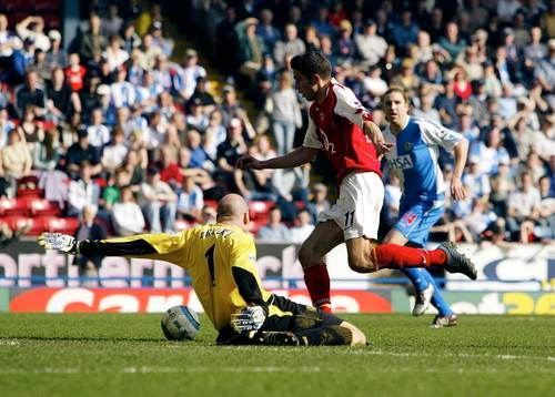 Robin Van Persie, Arsenal gör mål