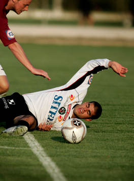 Fotboll, Träningsläger Cypern, Örebro - Gefle. Walter