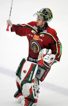 Henrik Lundqvist, målvakt Frölunda tackar publiken