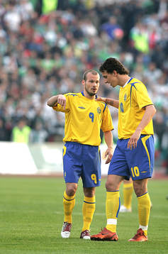 Fredrik Ljungberg och Zlatan Ibrahimovic samtalar