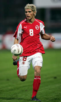 Valon Behrami, Schweiz