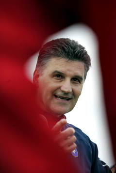 Zoran Lucic har blivit röd, örgrytare