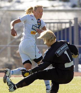 Laura Kalmari, Djurgården/Älvsjö