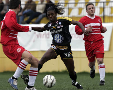 Nya brassestjärnan Elaine gjorde debut och var jättebra