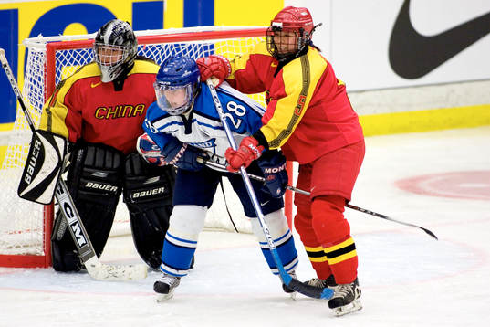 Lina Hou, Li Xuefei och Katja Riipi