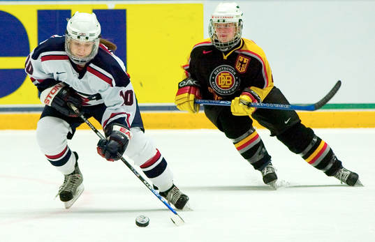 Kim Insalaco och Franziska Busch
