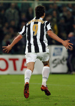 Zlatan Ibrahimovic jublar