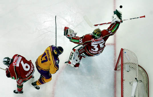 Henrik Lundqvist, frölunda gör en kvalifiserad räddning