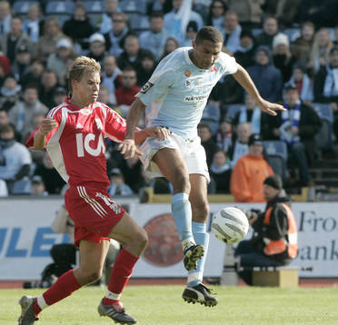 Afonso Alves har en jättechans i slutminuten, Niclas