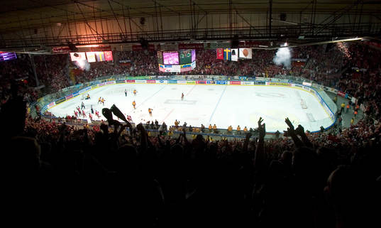 Bläddra bland fler bilder av Ishockey, SM-Final, Frölunda - Färjestad