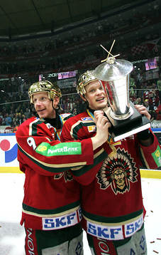 Daniel Alfredsson och Samuel Påhlsson, Frölunda (Jubel,