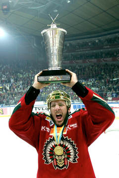 SM-GULD till Joel Lundqvist, med bucklan