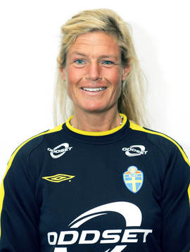 Bläddra bland fler bilder av Fotboll