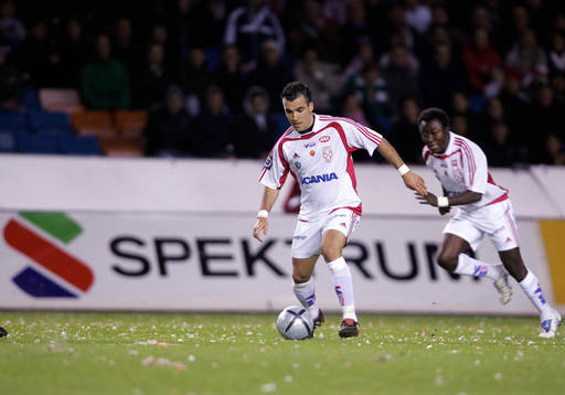 Dani HHamzo, Assyriska. Spektrum, reklam