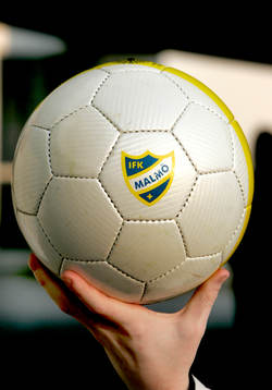 fotboll med lagmärke
