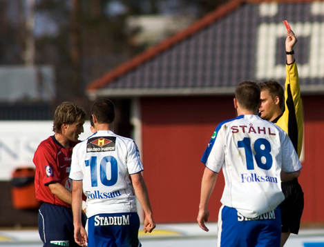 Pierre Gallo, Norrköping får rött kort