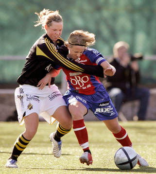 Anna Bergendal, AIK och Sandra Persson, Örebro