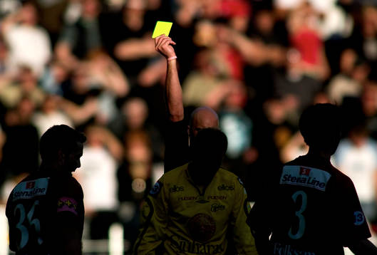 Fotboll, Allsvenskan, Elfsborg - Örgryte. Gult kort,