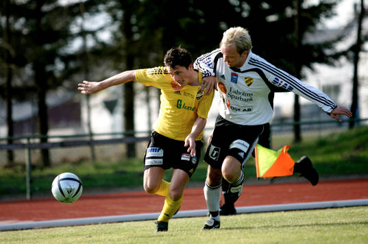 Daniel De Stefano hårt trängd