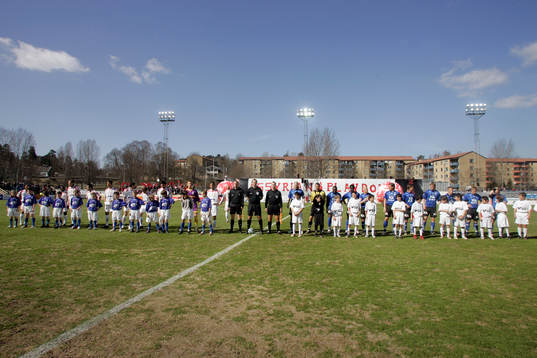 Line up, för Assyriskas första hemma match på Bårsta