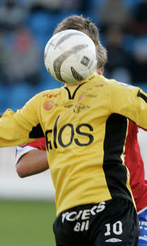 Samuel Holmén, bakom bollen