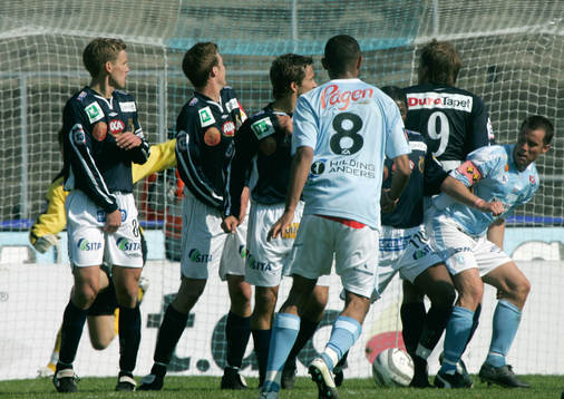 Fotboll, allsvenskan, Malmö FF - Gefle: Mur