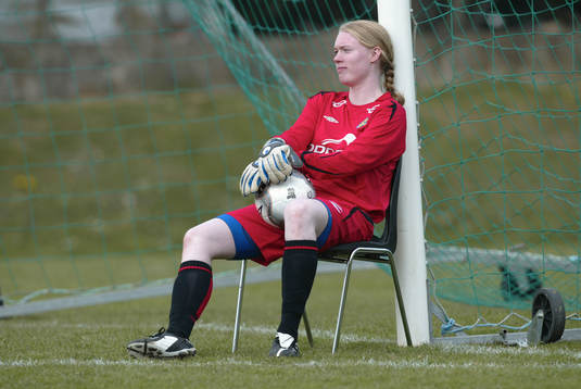 Hedvig Lindahl, målvakt