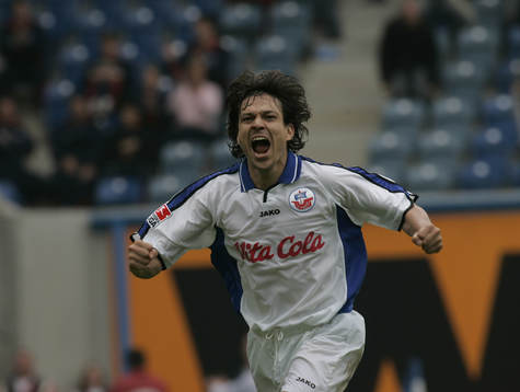 2-0, Jari Litmanen, som blir så här glad