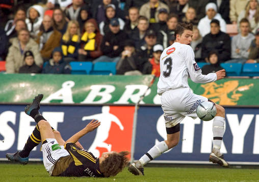 Daniel Olsson, Väsby United