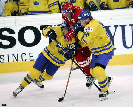 Per-Johan Axelsson, Frans Nielsen, Danmark och Samuel