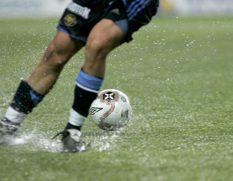 Fotboll, allsvenskan, regn, gräs, blöt