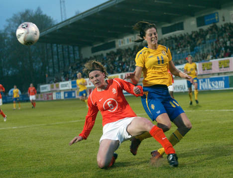 Lotta Schelin mot Oetra Hogewoning