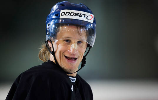 Ishockey, VM, Sverige, träning. Jonathan Hedström