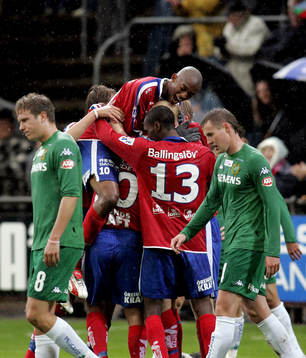 1-0 David Ljung grattas, Bajen deppar