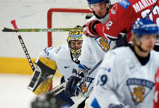 Niklas Bäckström, målvakt