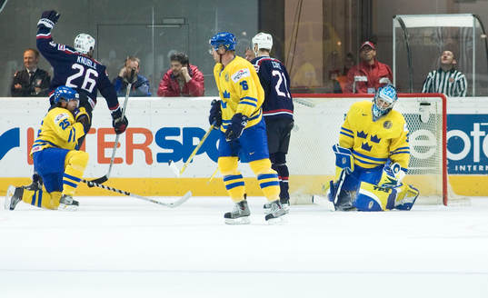 Henrik Lundqvist släpper in Mike Knuble i kassen