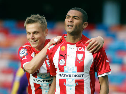 Markus Rosenberg, Malmö gratulerar Alfonso Alves