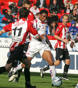 Charles Sampson, Assyriska