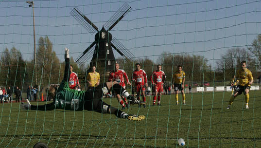 2-2, straff, David Eek