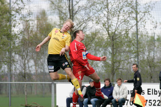 Niclas Fisher nickduellerar med Martin Nordbladh