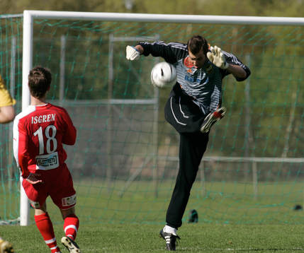 Joel Ringström, målvakt, Hässleholm. Undanrensning,