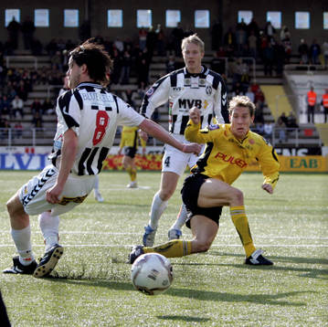 Daniel Alexandersson gör 1-1 målet