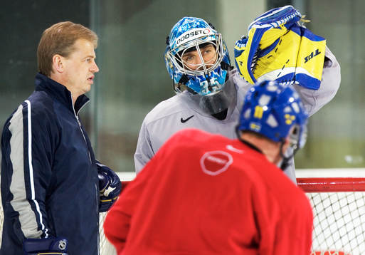 Bengt-Åke Gustafsson, tränare och Henrik Lundqvist,