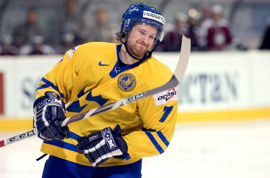 Niklas Kronvall, gör Sveriges första mål