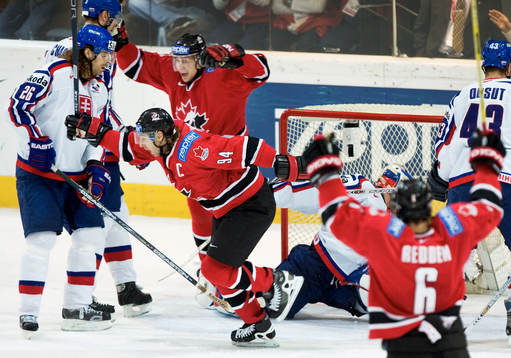 2-2 av Ryam Smyth, jubel med Dany Heatley och Wade Redden,