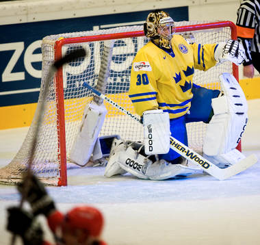 Johan Holqvist släpper in 2-6