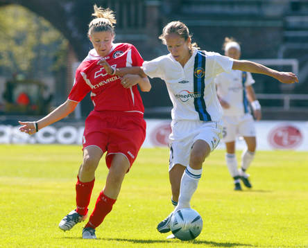Linda Fagerström, Djurgården/Älvsjö och Anja Mittag,