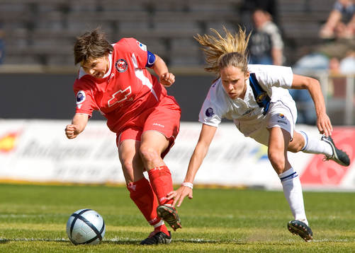 Linda Fagerström, Djurgården/Älvsjö och Ariane Hingst,
