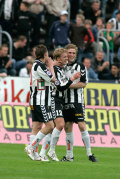 Jon Jönsson, Mikael Rynell och Pontus Segerström, jubel,